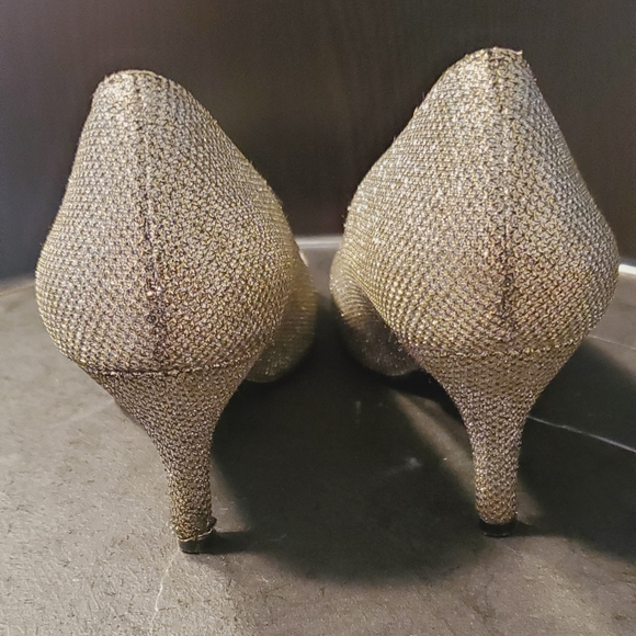 NINE WEST sz6.5 Silver/gunmetal Sparkle pumps - Picture 13 of 14